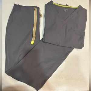 (M) Medelita Gray Scrub Set with Yellow Accents